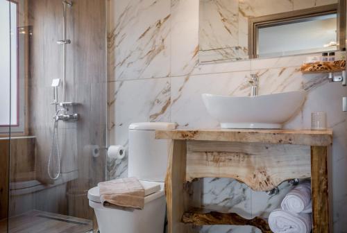 Koupelna v ubytování Oniro PargaTown Luxury Suites