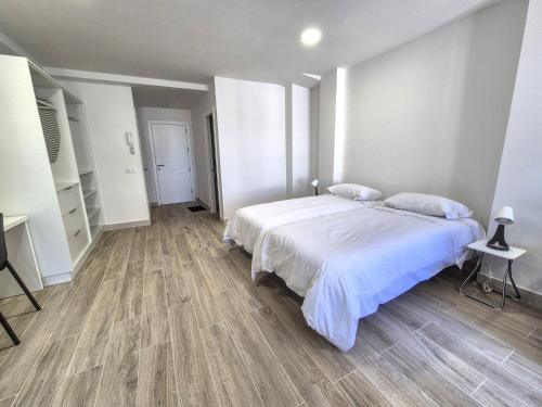 Beachfront Apartment in Las Palmas near Playa