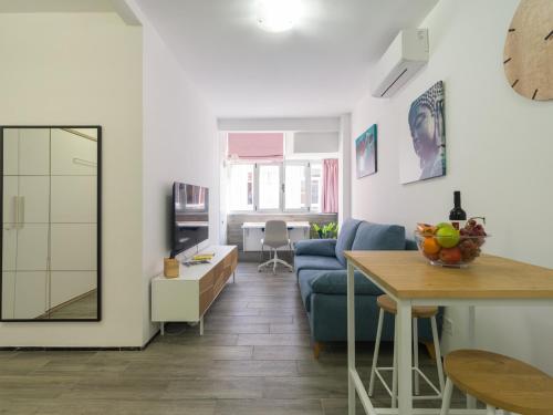 Apartment in Las Palmas near Playa de Las Canteras