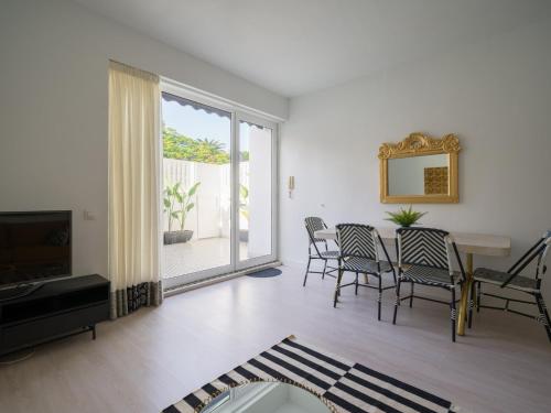 Townhouse in Las Palmas near Playa Alcaravaneras