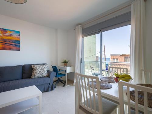 Seafront Apartment in Las Palmas by Playa Canteras