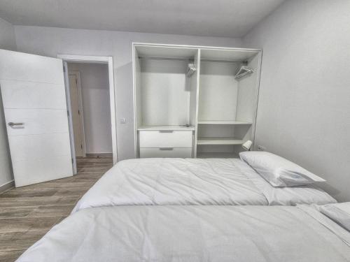 Apartment by Playa de Las Canteras Beach