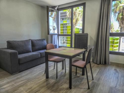 Apartment by Playa de Las Canteras Beach