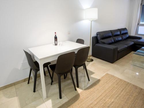 Apartment by Playa de Las Canteras Beach
