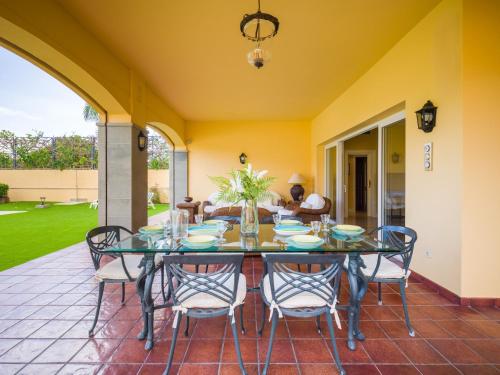 Chalet in Maspalomas by Golf & Private Pool