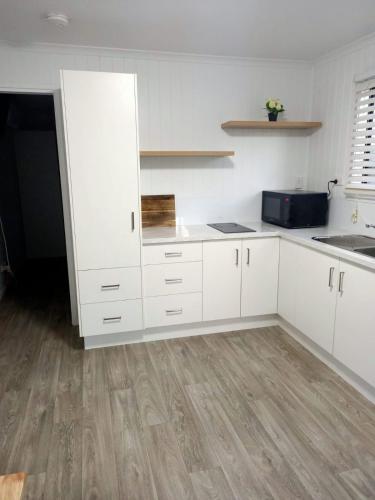 Η κουζίνα ή μικρή κουζίνα στο seawards Guesthouse