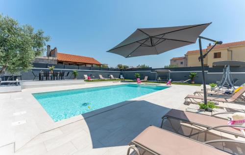 Lovely Home In Biograd