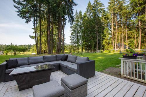 Zahrada ubytování Modern 5BR Luxury Getaway