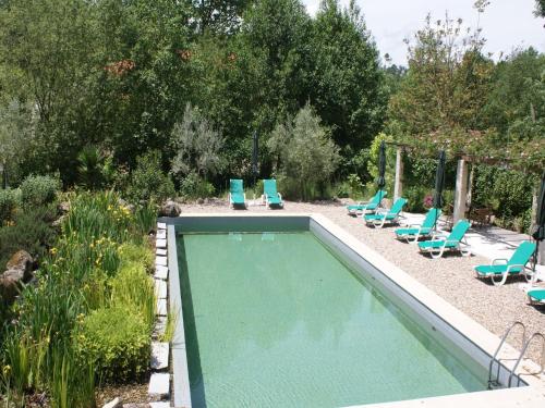 Πισίνα στο ή κοντά στο Spacious holiday home on estate near Covas