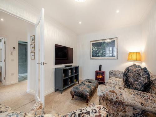 Μια τηλεόραση ή/και κέντρο ψυχαγωγίας στο Luxury Moffat Apartment