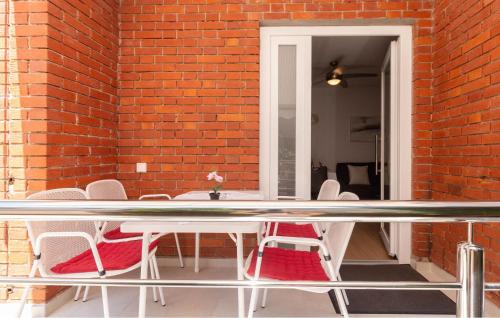 Nice Apartment In Starigrad With Wifi