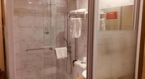 Bagno di GreenTree Inn Changshu South HaiYu Road Pedestrian Street Business Hotel