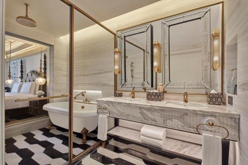Koupelna v ubytování Fairmont Udaipur Palace