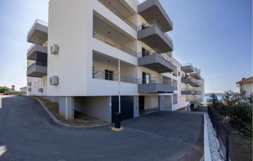 Awesome Apartment In Seget Donji