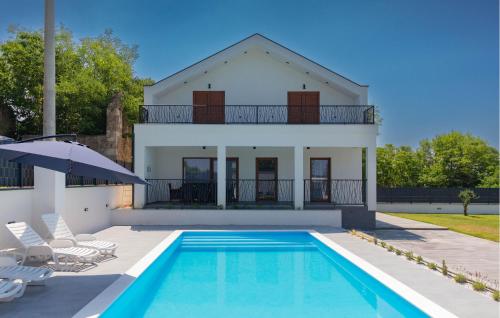 Gorgeous Home In Smokovic