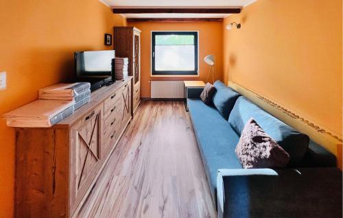 Dapur atau dapur kecil di Cozy Home In Przechlewo With Wifi