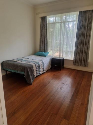 Φωτογραφία από το άλμπουμ του Private and big room with 2 beds Balwyn North σε Balwyn North