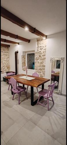 Stone villa on the island of Rava