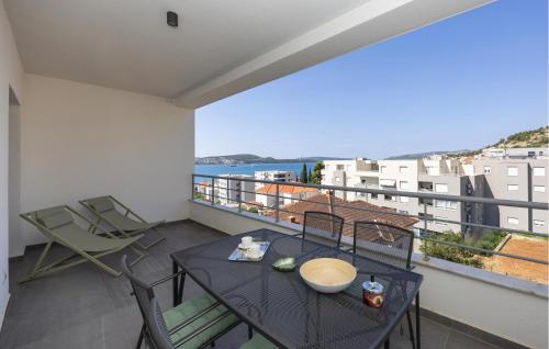 Lovely Apartment In Seget Donji With Wifi