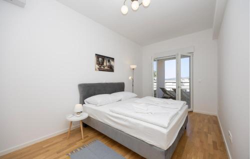 Lovely Apartment In Seget Donji With Wifi