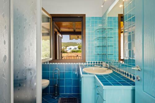 Phòng tắm tại Casa Laura al mare con piscina