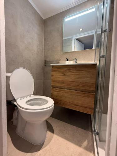 Juan Les Pins Centre, 3-person studio with mezzanine photo 8