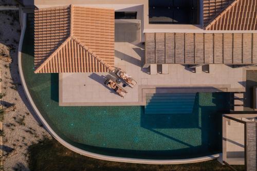 Villa Anassa - Luxurious 4-Bedroom Villa with Private Pool by Temma Villas