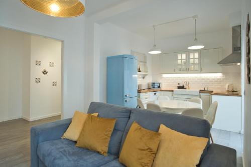 Charming 3BR in the Heart of Town by Feel Nazaré
