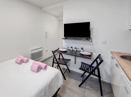 Studio Centre Ville proche TRAM & Port, Wifi Gratuit