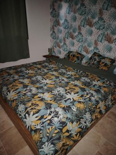 Postel nebo postele na pokoji v ubytování Monstera Lodge