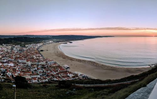 Charming 3BR in the Heart of Town by Feel Nazaré