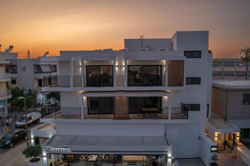 Το κτήριο όπου στεγάζεται  το ξενοδοχείο διαμερισμάτων