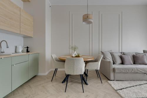 Bulvar & Parking by Downtown Apartments