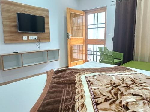 Postel nebo postele na pokoji v ubytování Cedar Point home stay