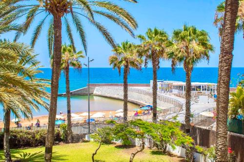In front of the beach Arguineguin