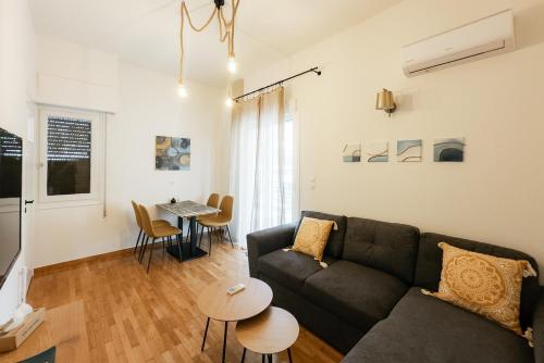 Urban Apartment on Top with View
