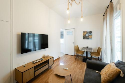 Urban Apartment on Top with View