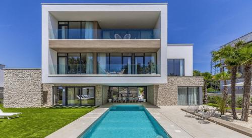 Brand New Design Villa with Heated Pool and Sea view