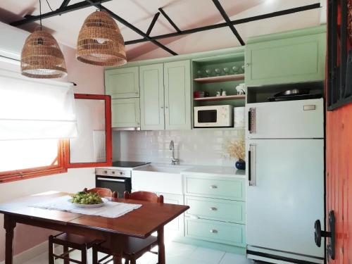 ΕΞΟΧΙΚΗ ΚΑΤΟΙΚΙΑ ΜΕ ΑΥΛΗ