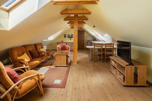 Down Town Apartment with Garden