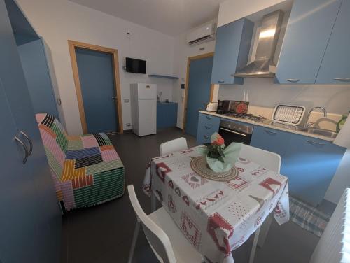 Η κουζίνα ή μικρή κουζίνα στο Regolo Rent
