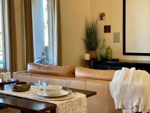 Χώρος καθιστικού στο Cozy 2BR Retreat Near St. George Attractions