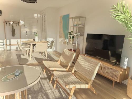 Ocean Living Puerto Banus -Beachside Terrace EaW Homes