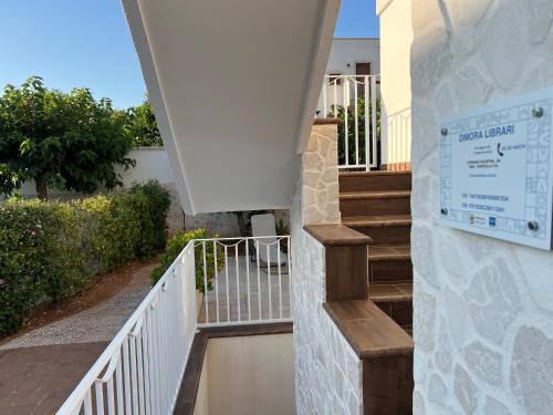 Balkón nebo terasa v ubytování Dimora Librari Fronte Mare