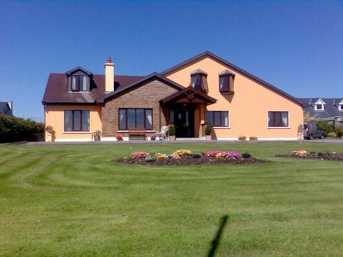 Gallery image of Seanor House Bed & Breakfast in Ballybunion