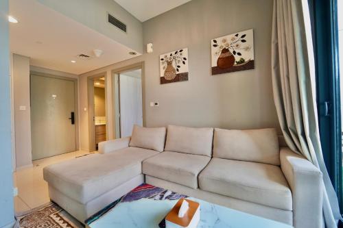 Ảnh trong thư viện ảnh của 1BR Zada Tower in Business Bay2 Dubai BSHH ở Dubai