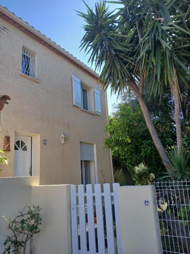 villa 3 chambres 5 mn de la plage