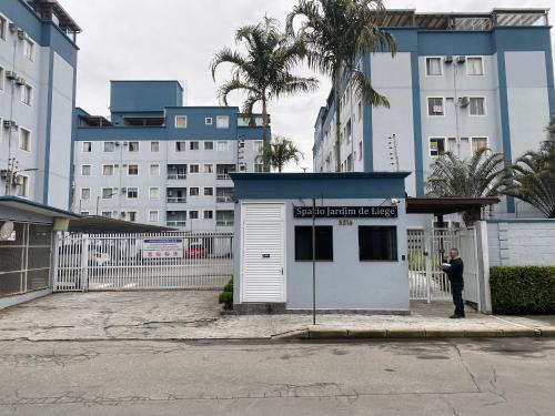 Bangunan di mana terletaknya apartmen