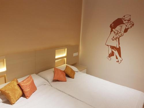 Postel nebo postele na pokoji v ubytování Playa Alejandra Fuengirola a 50 m del Mar