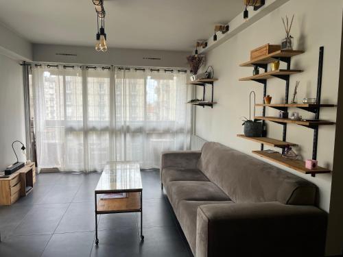 Terrasse avec vue, proche Bercy-Paris, 3 pièces spacieux et confort